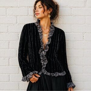 Féraud Black Velvet Ruffled Poet Romanticore Jacket 44  46
